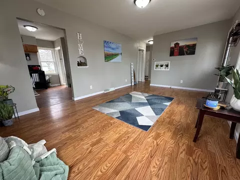 244 Marie Ave, Elk Run Heights, IA 50707