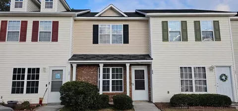204 Fairwood Ct, Jacksonville, NC 28546