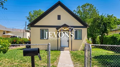 713 N 6th St, Yakima, WA 98901