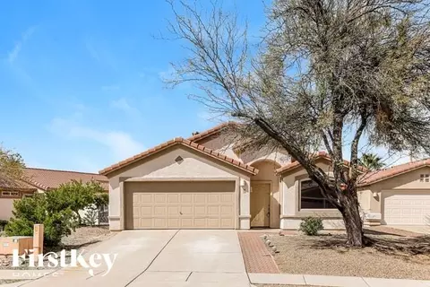 134 W Alyssa Canyon Pl, Oro Valley, AZ 85755