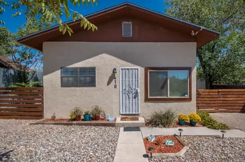410 Harvard Dr SE #1, Albuquerque, NM 87106