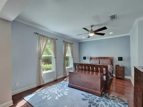 610 W North Loop Blvd, Austin, TX 78751 photo 16