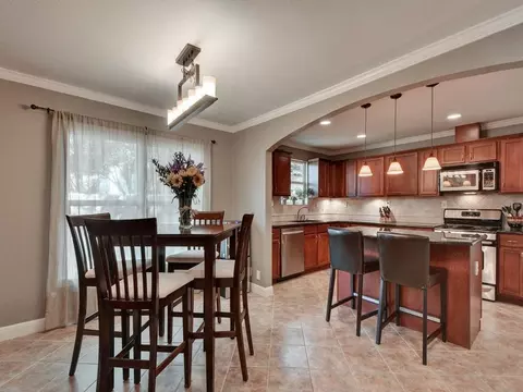 610 W North Loop Blvd, Austin, TX 78751 photo 13