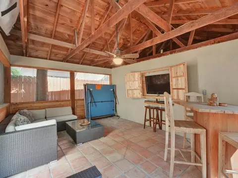 610 W North Loop Blvd, Austin, TX 78751 photo 32