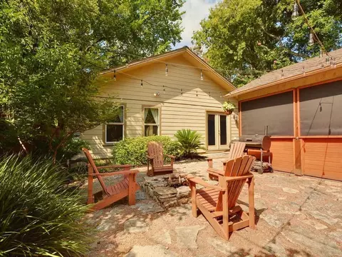 610 W North Loop Blvd, Austin, TX 78751 photo 27
