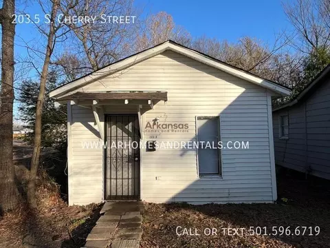 Cherry &, North Little Rock, AR 72114