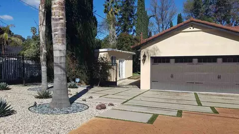 19437 Collier St, Los Angeles, CA 91356