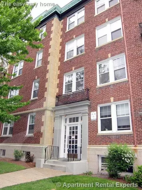 155 Summer St #4F, Somerville, MA 02143