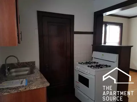 6645 21st St #205, Berwyn, IL 60402