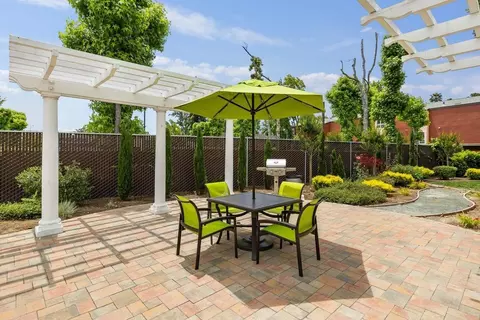 3777 Mowry Ave, Fremont, CA 94538