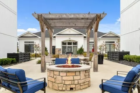 700 Reynoldsburg New Albany Rd, Blacklick, OH 43004
