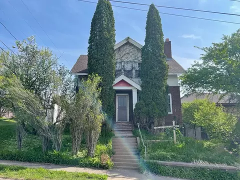 414 N 19th Ave E, Duluth, MN 55812
