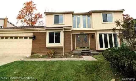 6895 Indian Creek Dr, West Bloomfield, MI 48322