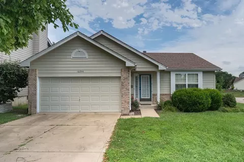 16944 Hickory Crest Dr, Wildwood, MO 63011