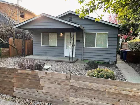 4911 NE 27th Ave, Portland, OR 97211