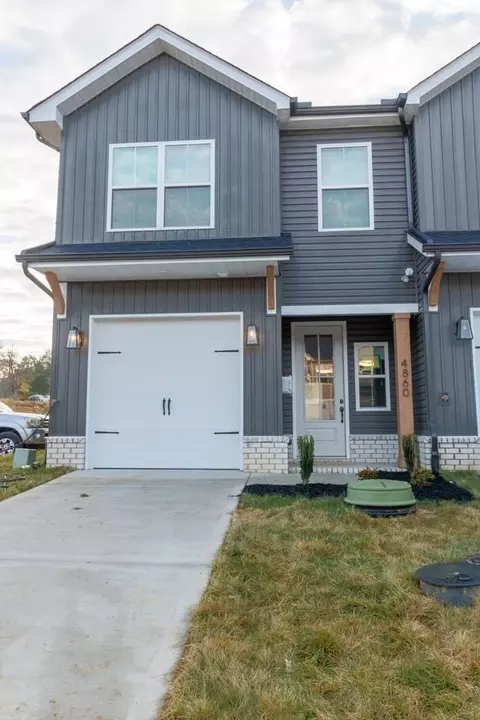 4860 Ancient Glacier Ln, Knoxville, TN 37918