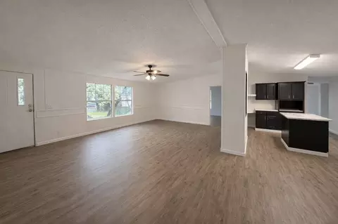 532 Grandview Bnd, Canyon Lake, TX 78133