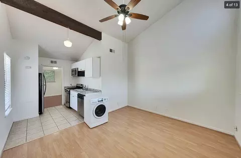 1010 W 23rd St #12, Austin, TX 78705
