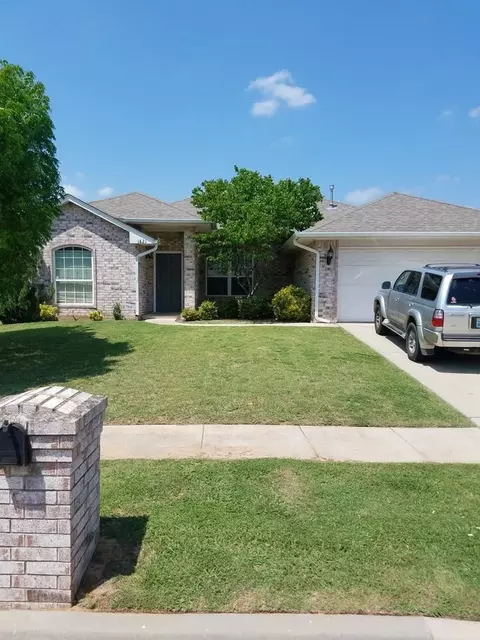 1621 Creekside Ln, Norman, OK 73071