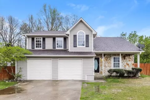1367 Misty Ridge Ct, Hampton, GA 30228