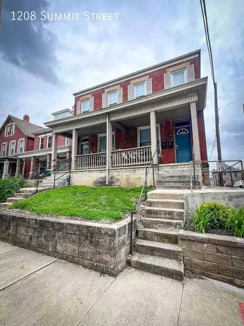1208 Summit St, Columbus, OH 43201