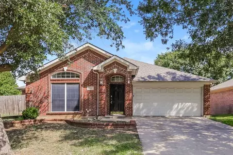 1601 Prescott Dr, Mansfield, TX 76063