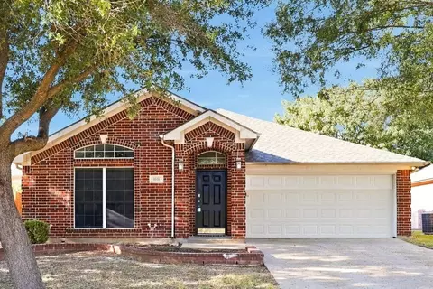 1601 Prescott Dr, Mansfield, TX 76063