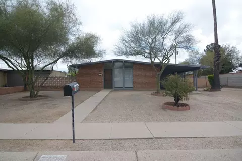 7136 Elbow Bay Dr, Tucson, AZ 85710