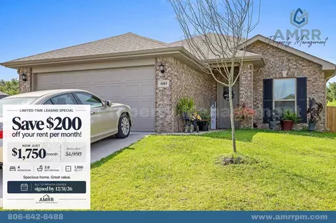 1003 SW 3rd Ave, Gentry, AR 72734
