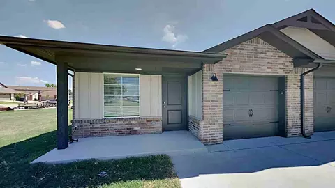 11211 Northstar Ln, Oklahoma City, OK 73114