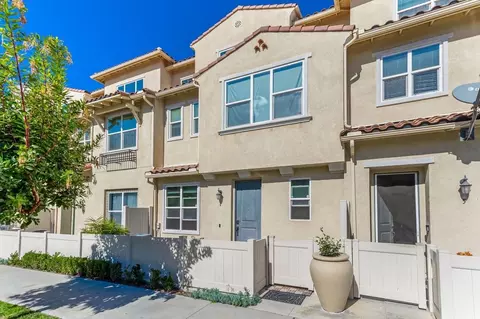 1520 Santa Carolina Rd #4, Chula Vista, CA 91913