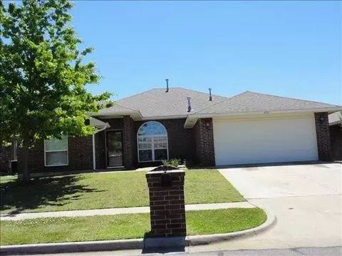 1632 Creekside Ln #1632, Norman, OK 73071