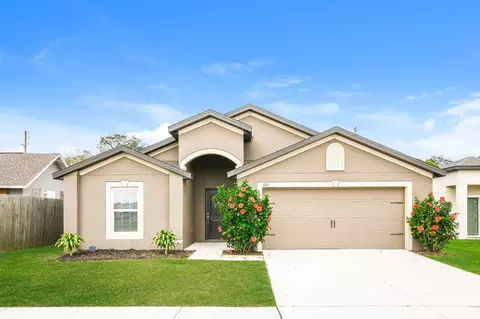 325 Kensington View Dr, Winter Haven, FL 33880