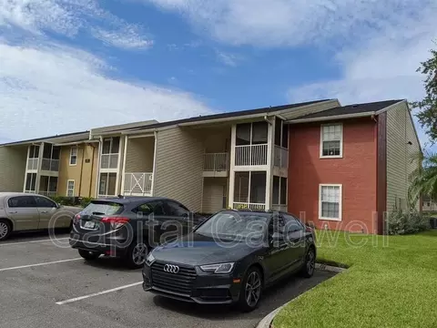 209 Lake Brook Cir #LB103, Brandon, FL 33511