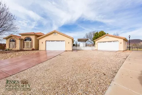 332 S Parkside Cir, Saint George, UT 84770