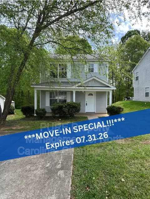 10636 Greatford Ct, Charlotte, NC 28215