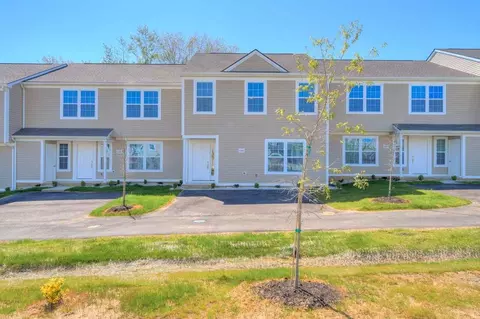 345 Twig St NW, Christiansburg, VA 24073