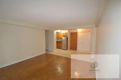 4180 N Marine Dr #301, Chicago, IL 60613
