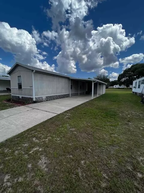 6858 NE 2nd Loop, Ocala, FL 34470