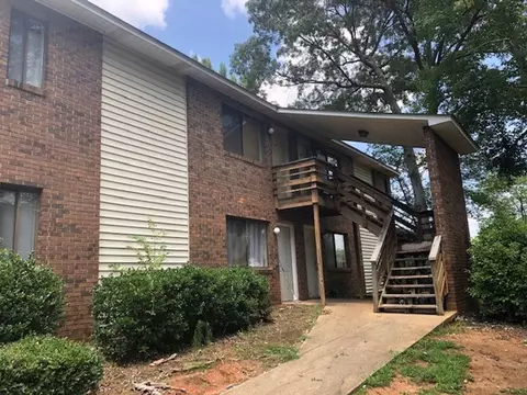 1522 Parkway #F4, Greenwood, SC 29646