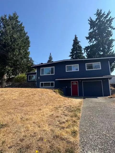 458 154th Ave SE, Bellevue, WA 98007