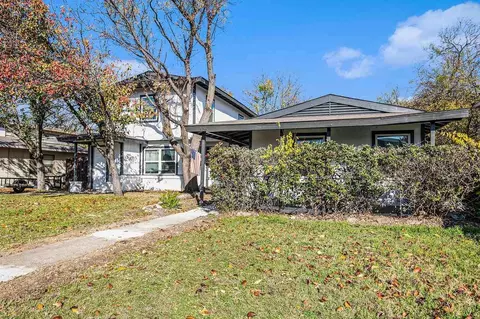 408 Dawson Cir #B, Grand Prairie, TX 75051