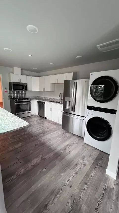 100 3rd St #1, Davenport, WA 99122