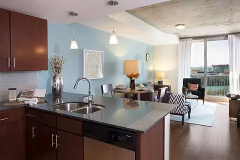 45 Rainey St #B4-32, Austin, TX 78701
