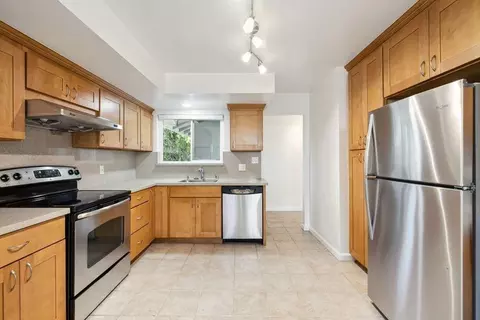 6386 Blackwood Dr, Cupertino, CA 95014