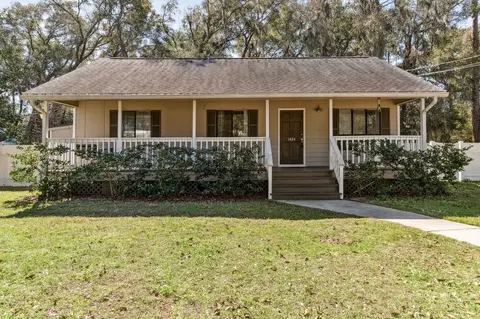 1424 Lewis St, Amelia Island, FL 32034