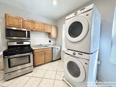 18 Eastman St #2, Boston, MA 02125