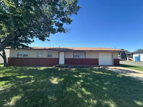 2317 39th St #SF, Lubbock, TX 79412