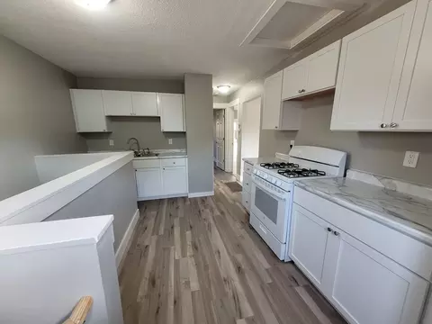 7106 SW 16th St, Des Moines, IA 50315
