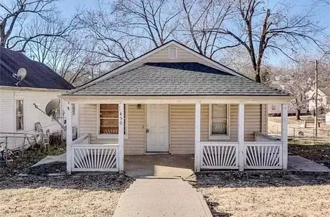 450 N White Ave, Kansas City, MO 64123